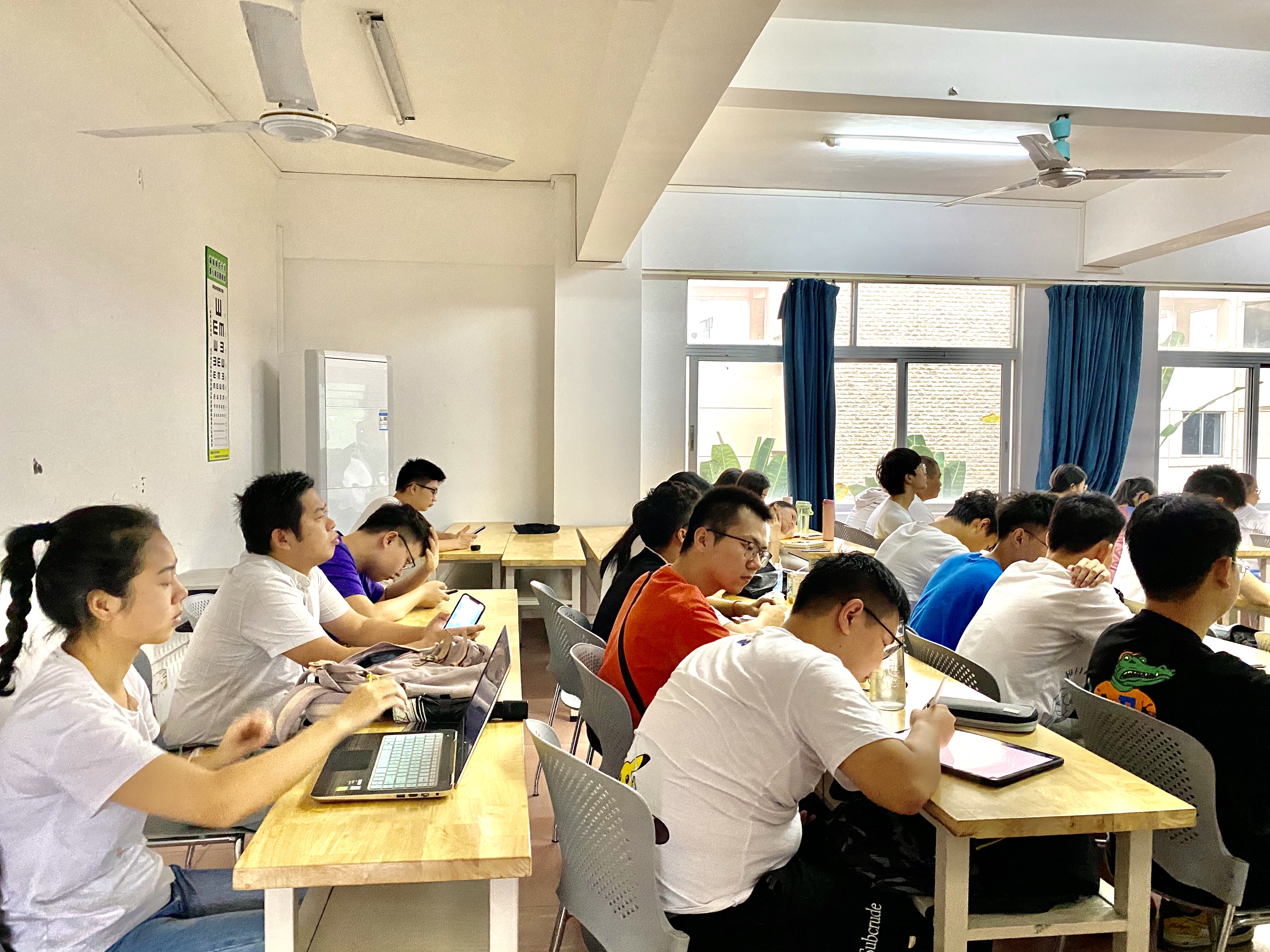 我院程叶青教授承担的建档立卡数据质量评估海南省实地核查项目启动