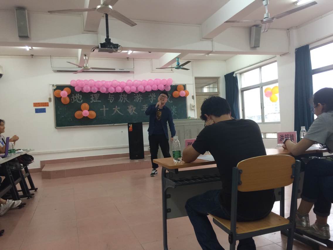 把握现在 歌唱未来—记我院举办十大歌手初赛