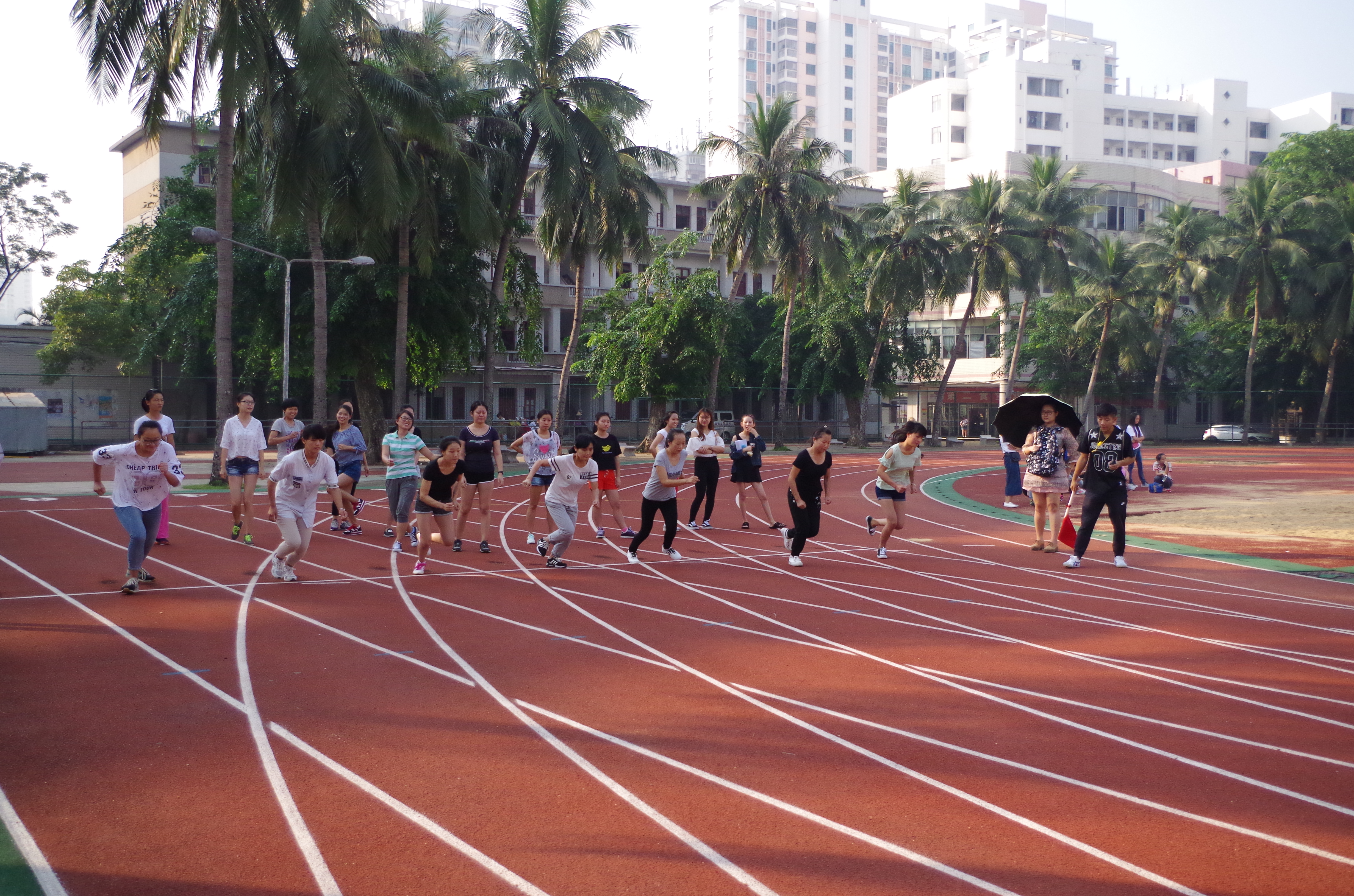 青春无极限,梦想心飞扬——记我院“文明健身 快乐运动”院运动会