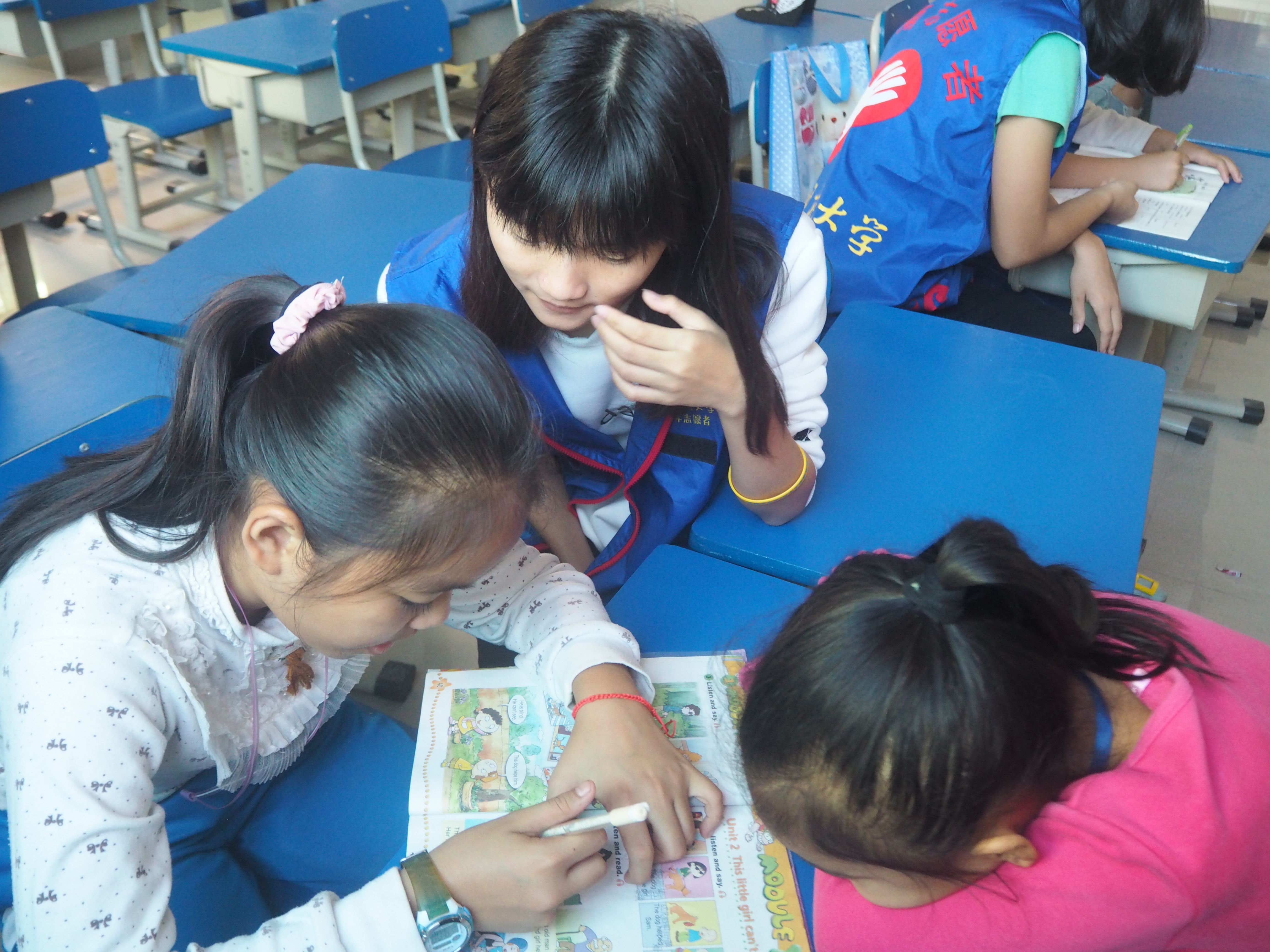 “锻炼自我 传递快乐” ——记我院开展甘蔗园社区志愿活动