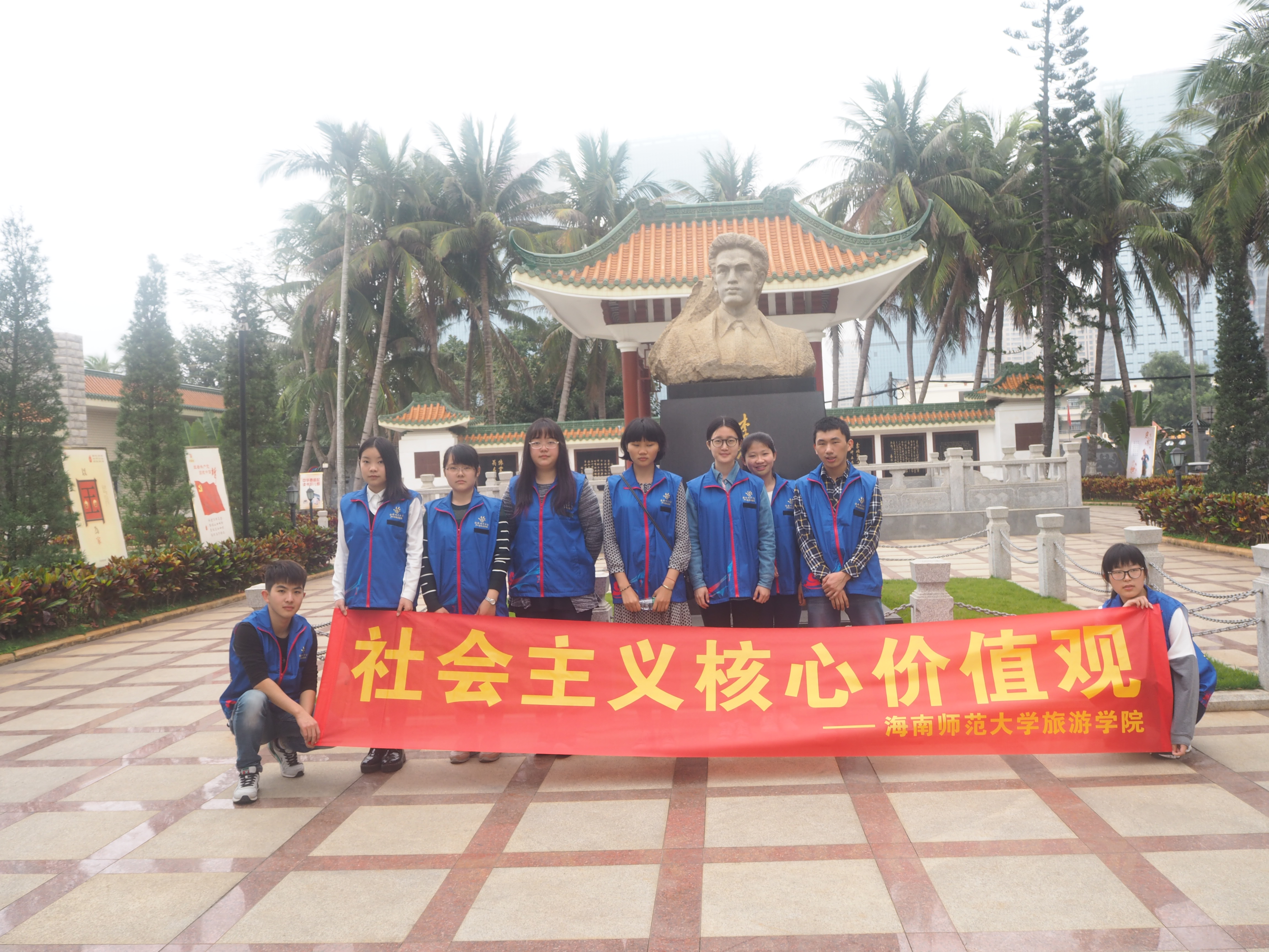 “宣扬红色文化，纪念英雄烈士”——记李硕勋烈士纪念亭志愿服