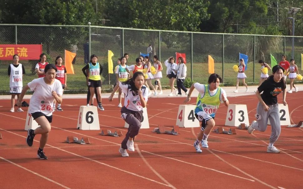 我院在第38届校运动会中喜获团体第二名的优异成绩